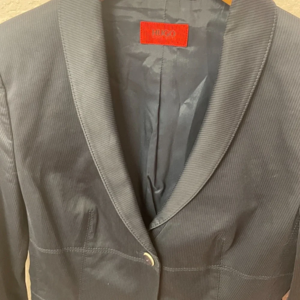 Jacket - Picture 2 of 5